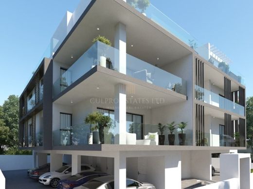 Apartment / Etagenwohnung in Germasógeia, Limassol District