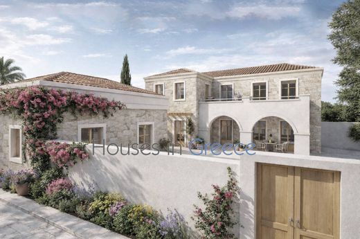 Land in Spétses, Nomós Piraiós