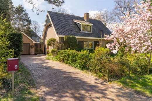 Vrijstaand huis in Bergen, Gemeente Bergen