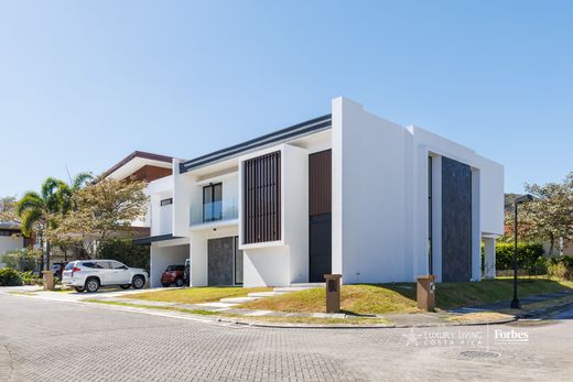 Maison individuelle à Santa Ana, Provincia de San José