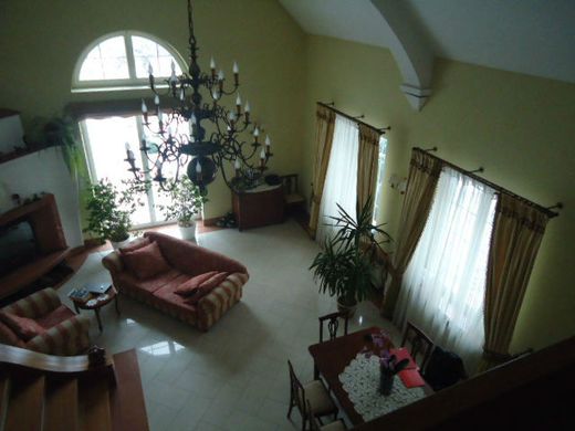 Apartment in Milanówek, Powiat grodziski