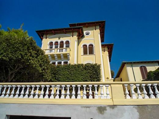 Apartment / Etagenwohnung in Castiglioncello, Provincia di Livorno
