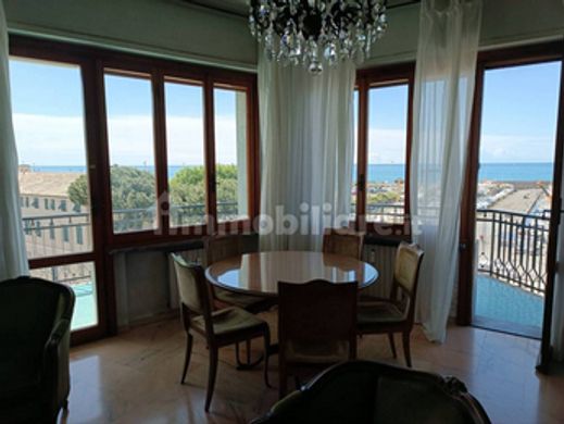 Apartament w Chiavari, Provincia di Genova