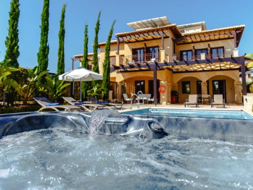 Villa in Aphrodite Hills, Paphos District