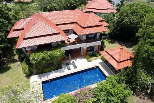 Phuket, Phuket Provinceのヴィラ