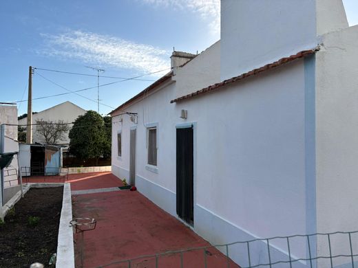 Dom jednorodzinny w Melides, Grândola