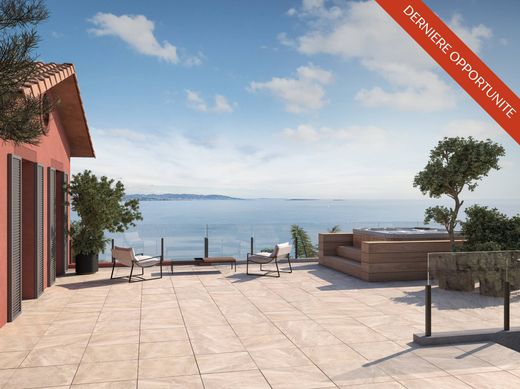 Apartment in Théoule-sur-Mer, Alpes-Maritimes