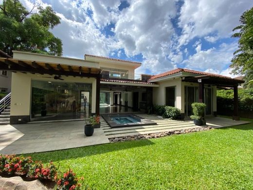 Maison de luxe à Pozos, Santa Ana