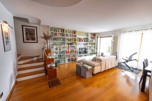Duplex appartement in Trente, Provincia autonoma di Trento