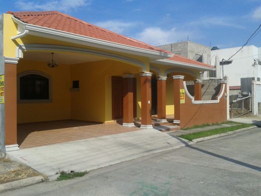 Detached House in San Pedro Sula, Departamento de Cortés