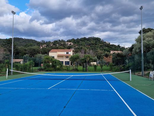 Luxury home in Conca, South Corsica