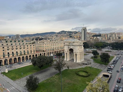 Penthouse Cenova, Genova ilçesinde