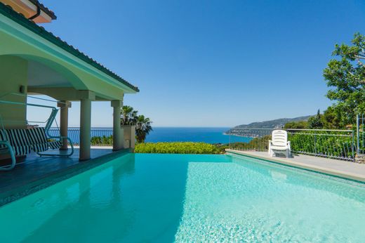 Вилла, Andora, Provincia di Savona