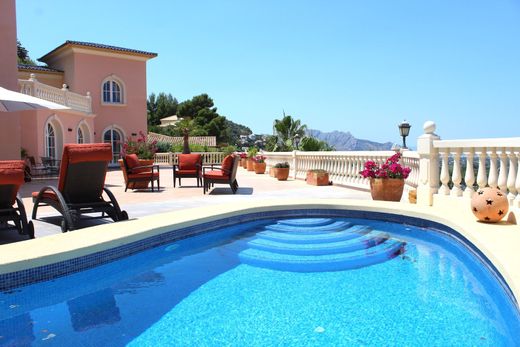 Luxury home in Pedreguer, Alicante