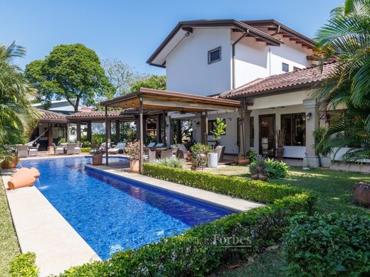 منزل ﻓﻲ Río Oro, Provincia de San José