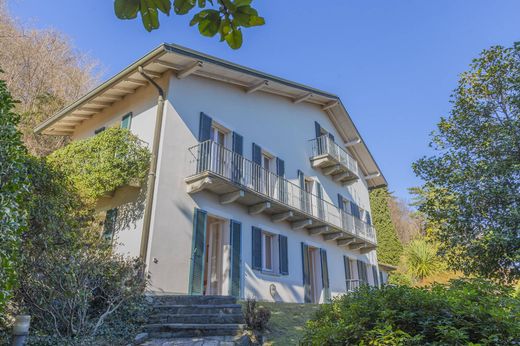 Villa a Belgirate, Verbano-Cusio-Ossola