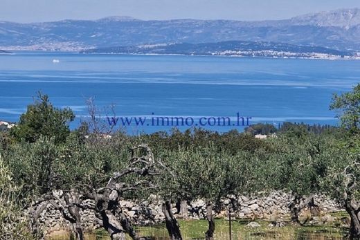 Land in Sutivan, Split-Dalmatia