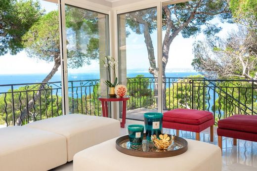 Villa for rent per month in Saint-Jean-Cap-Ferrat