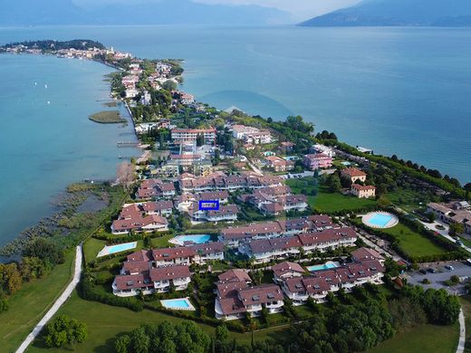 套间/公寓  Sirmione, 布雷西亚省