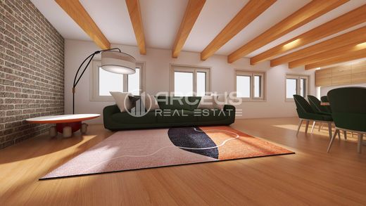 Apartment / Etagenwohnung in Trient, Südtirol
