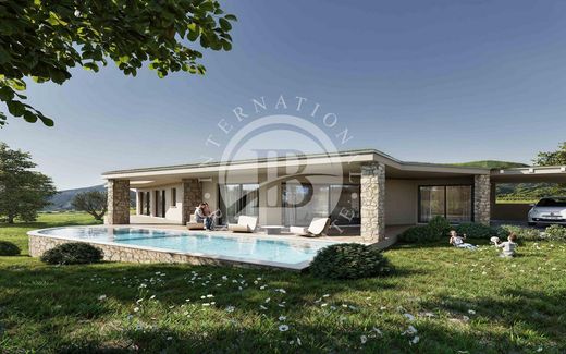 Villa in Trinità d'Agultu e Vignola, Provincia di Sassari