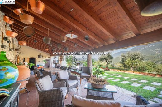 Rural or Farmhouse in Caprino Veronese, Provincia di Verona