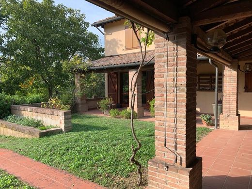 Casa de campo - Langhirano, Provincia di Parma