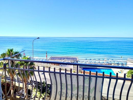 Apartament w Varazze, Provincia di Savona