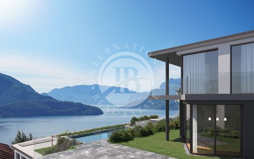 Villa in Vercana, Provincia di Como