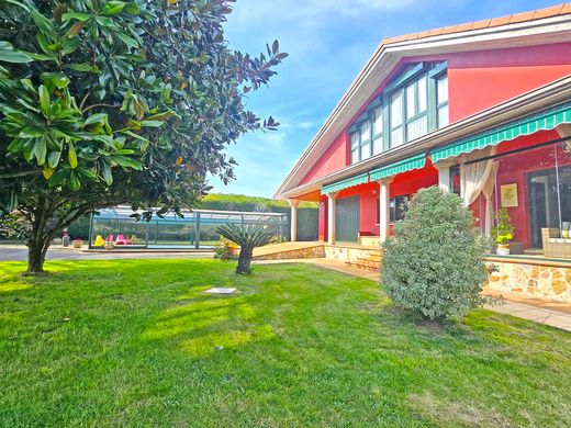Villa in Ables, Province of Asturias