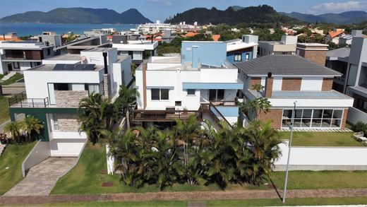 Detached House in Florianópolis, Santa Catarina