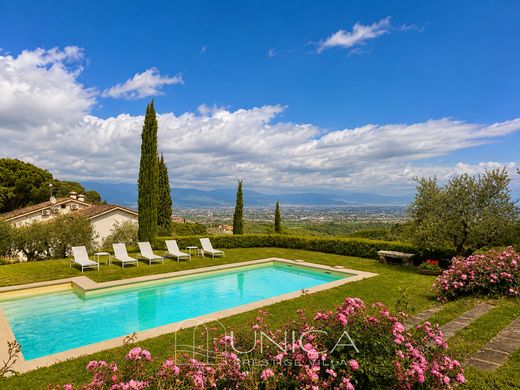 Villa in Serravalle Pistoiese, Provincia di Pistoia