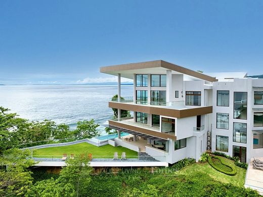 Apartment / Etagenwohnung in Jacó, Garabito