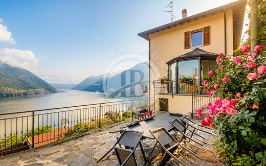 Villa a Faggeto Lario, Como