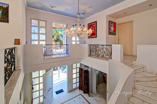 Villa en Frantzís, Ftiótide