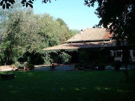 Casa de lujo en Marmirolo, Mantua