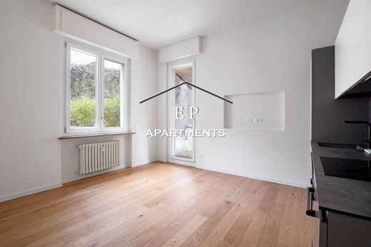 아파트 / 밀라노, Città metropolitana di Milano