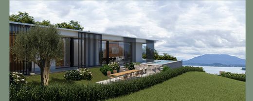 Villa à Meina, Novare