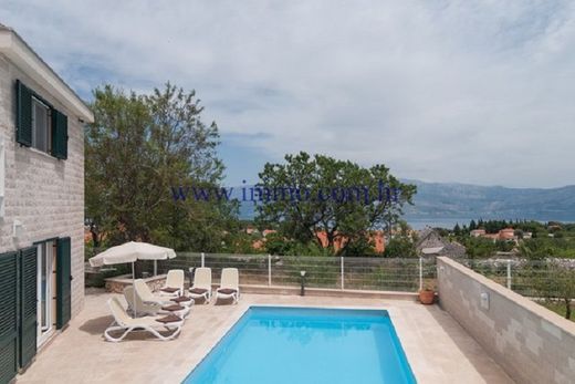 Villa in Postira, Split-Dalmatia