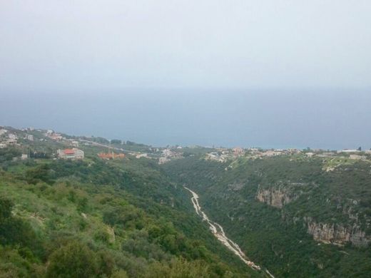 Jbaïl, Mohafazat Mont-Libanの土地