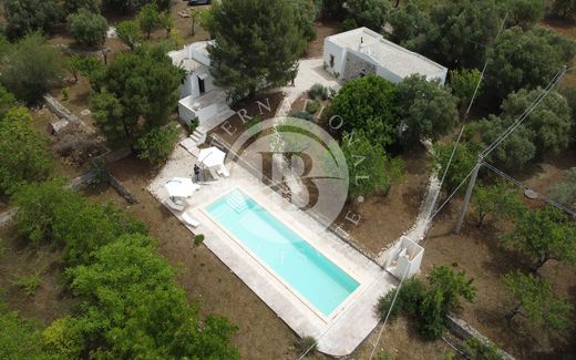 Villa in Ostuni, Provincia di Brindisi
