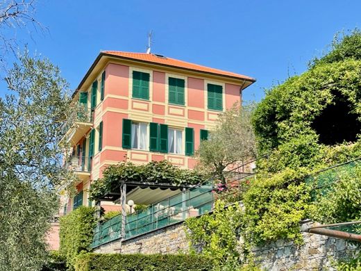 Apartment / Etagenwohnung in Santa Margherita Ligure, Genua