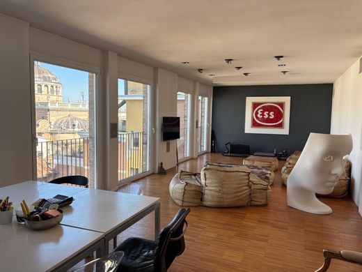 Attico a Parma, Emilia-Romagna