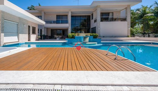 منزل ﻓﻲ Busca-Vida, Camaçari