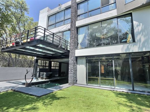 Luxury home for sale in Condado de Sayavedra