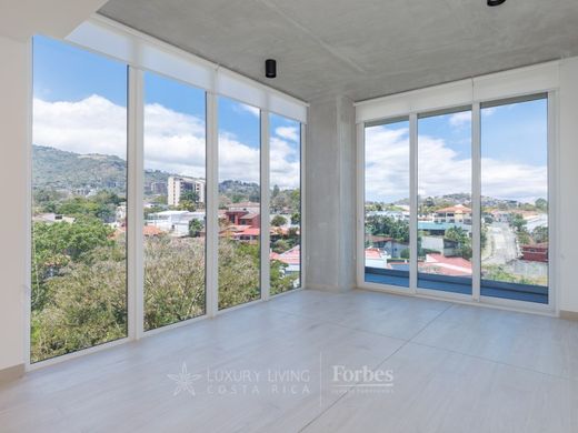 Daire San Rafael, Carrillo