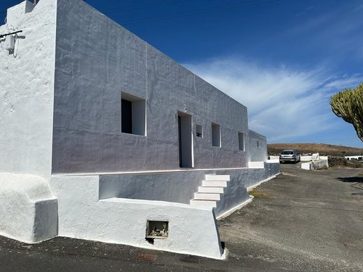 Chalet in Tao, Province of Las Palmas