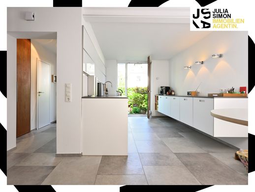 Detached House in Cologne, Regierungsbezirk Köln