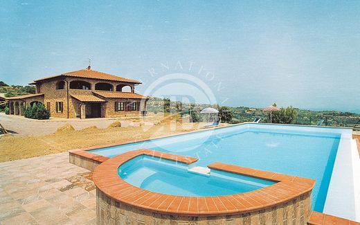 Villa in Montepulciano, Province of Siena