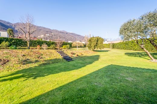 Villa in Manno, Lugano